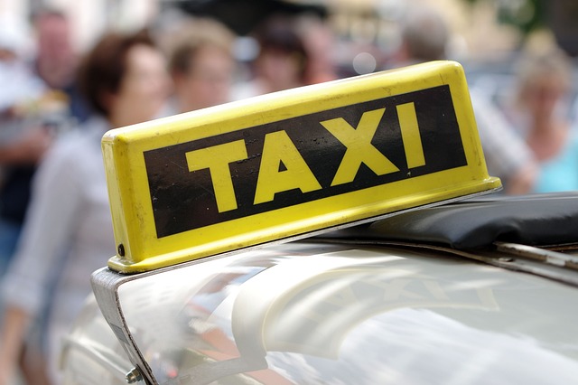 umrah taxi,car hire