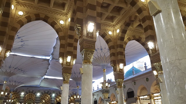 umrahmasjid-nabwi-khana-kabbah-640x480-15813105.jpeg