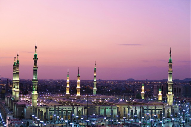 Multilingual Umrah Packages: 2025’s Accessible Spiritual Journey