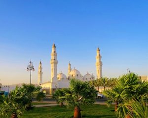 Discovering Umrah 2025 Packages: Al-Haram Mosque’s Historical Significance